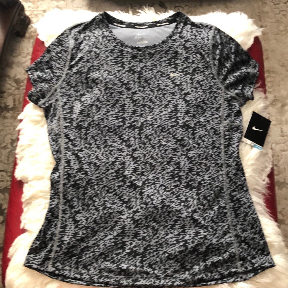 Nike Running Top - Picture 8 of 8
